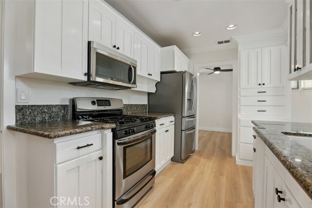Building Photo - 325 N Lee Ave