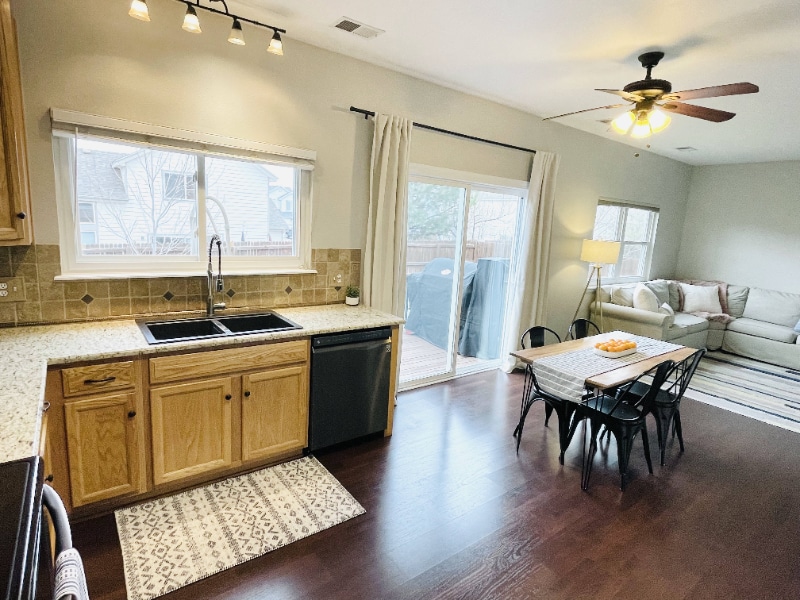 Building Photo - 2446 S Gibralter Way