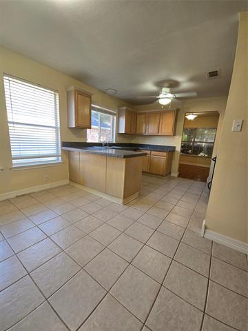 Building Photo - 10608 Red Cedar Dr