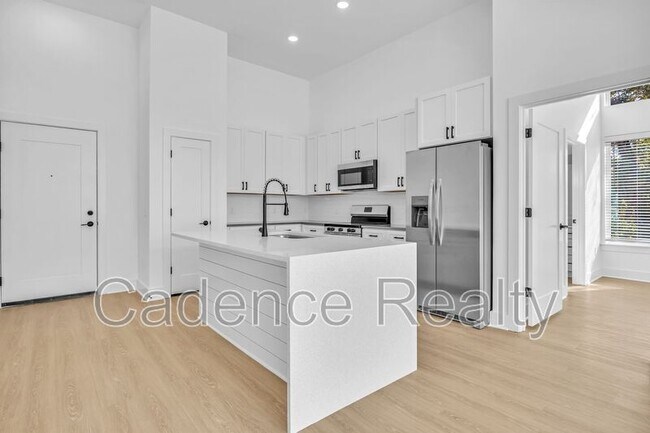 Building Photo - 610 S Kerr Ave