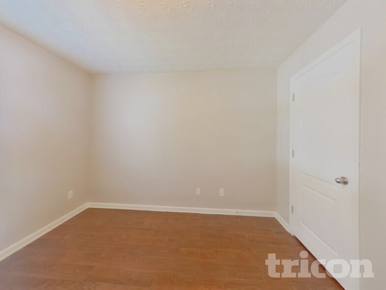 Building Photo - 1011 Buckeye Ln