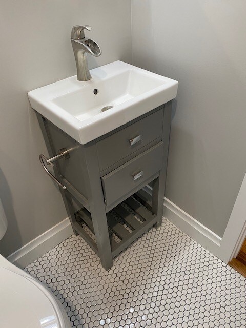 Building Photo - 209 43rd St S