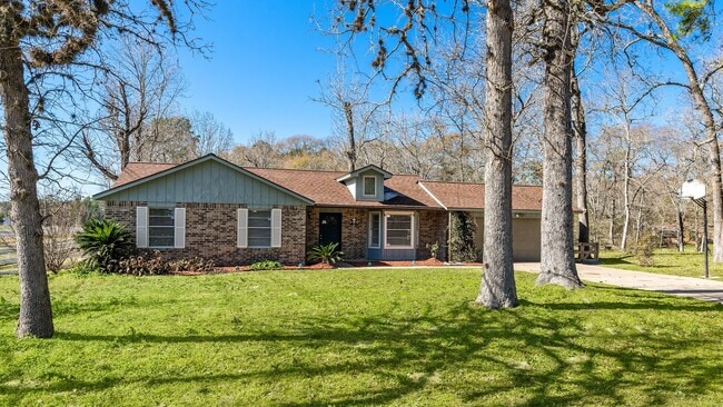 Primary Photo - 9134 Lakeside Dr