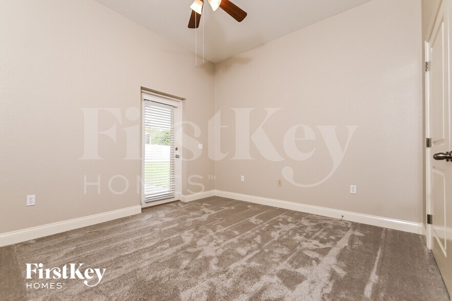Building Photo - 2528 Iris Ann Dr