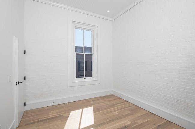 Floorplan - Auction House Apartments