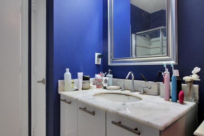 Building Photo - 26 Ave at Port Imperial