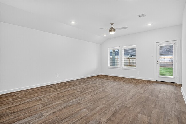 Building Photo - 1546 Cinque Terre Wy