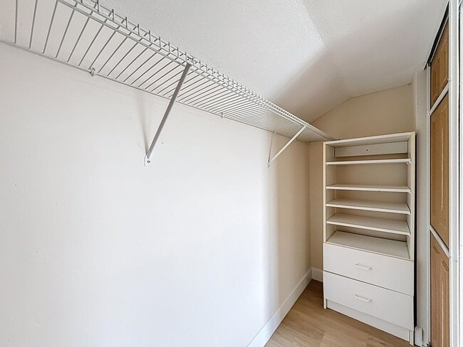 Building Photo - 9278 Ketay Cir