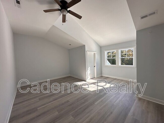 Building Photo - 1426 Navaho Trail