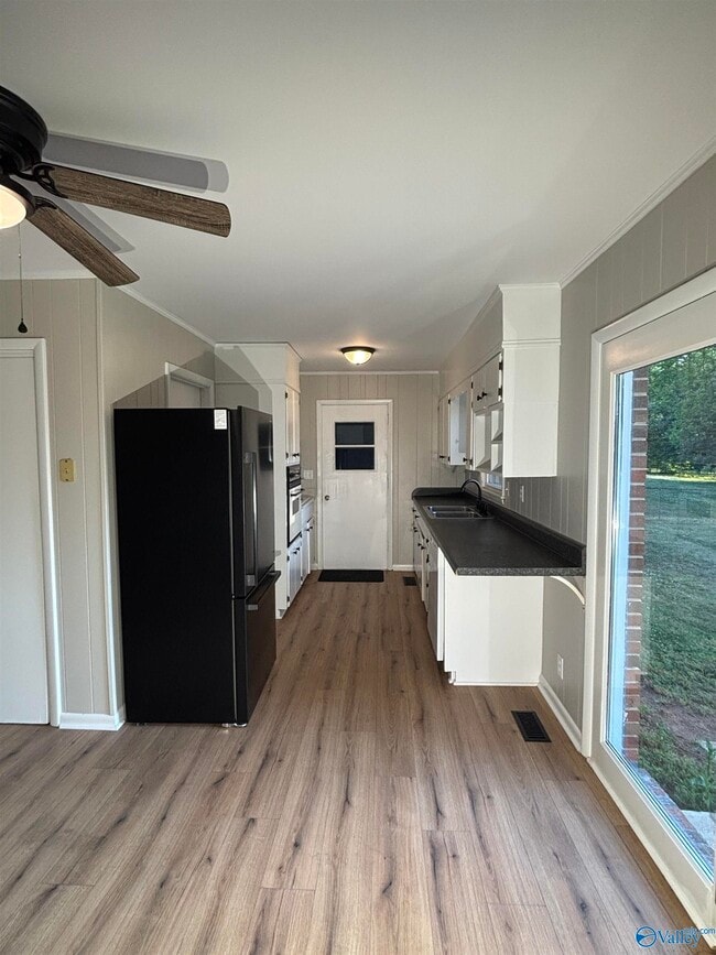 Building Photo - 510 Clift Dr