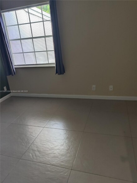Building Photo - 1510 Springside Dr