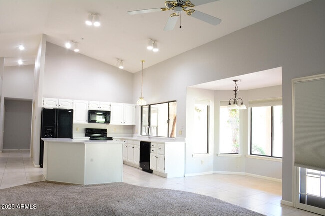 Building Photo - 9548 E Desert Trail
