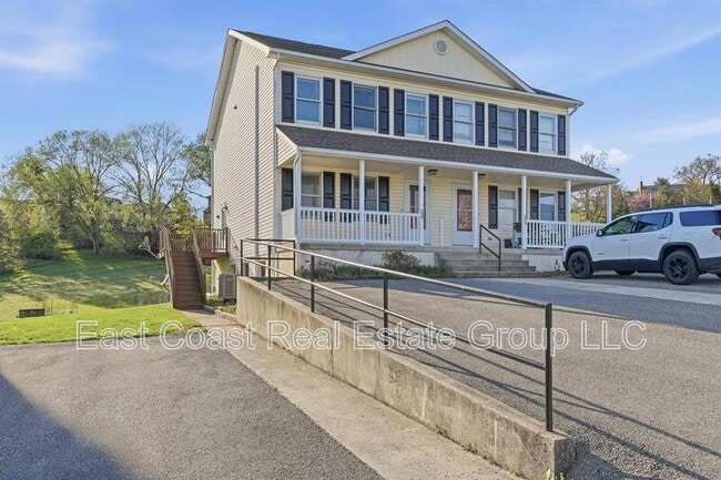 Building Photo - 257 School House Dr