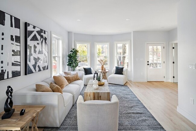 Building Photo - 315 Pearl St