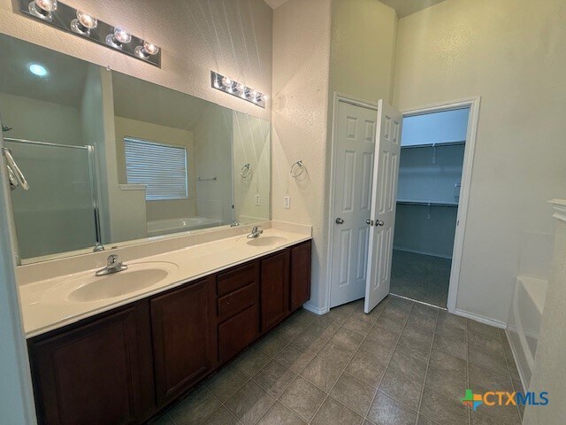 Building Photo - 2001 Hearthstone Dr