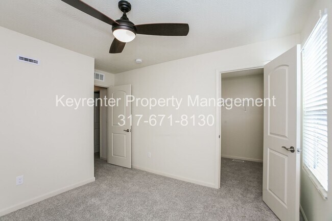 Building Photo - 9738 Behner Dr
