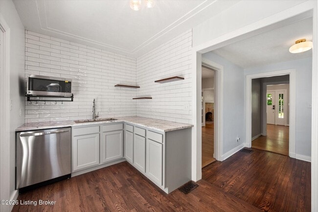 Building Photo - 4513 S 6th St