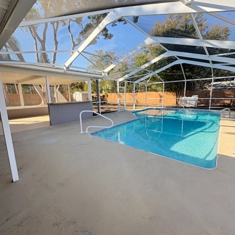 Building Photo - 733 Oleander Dr SE