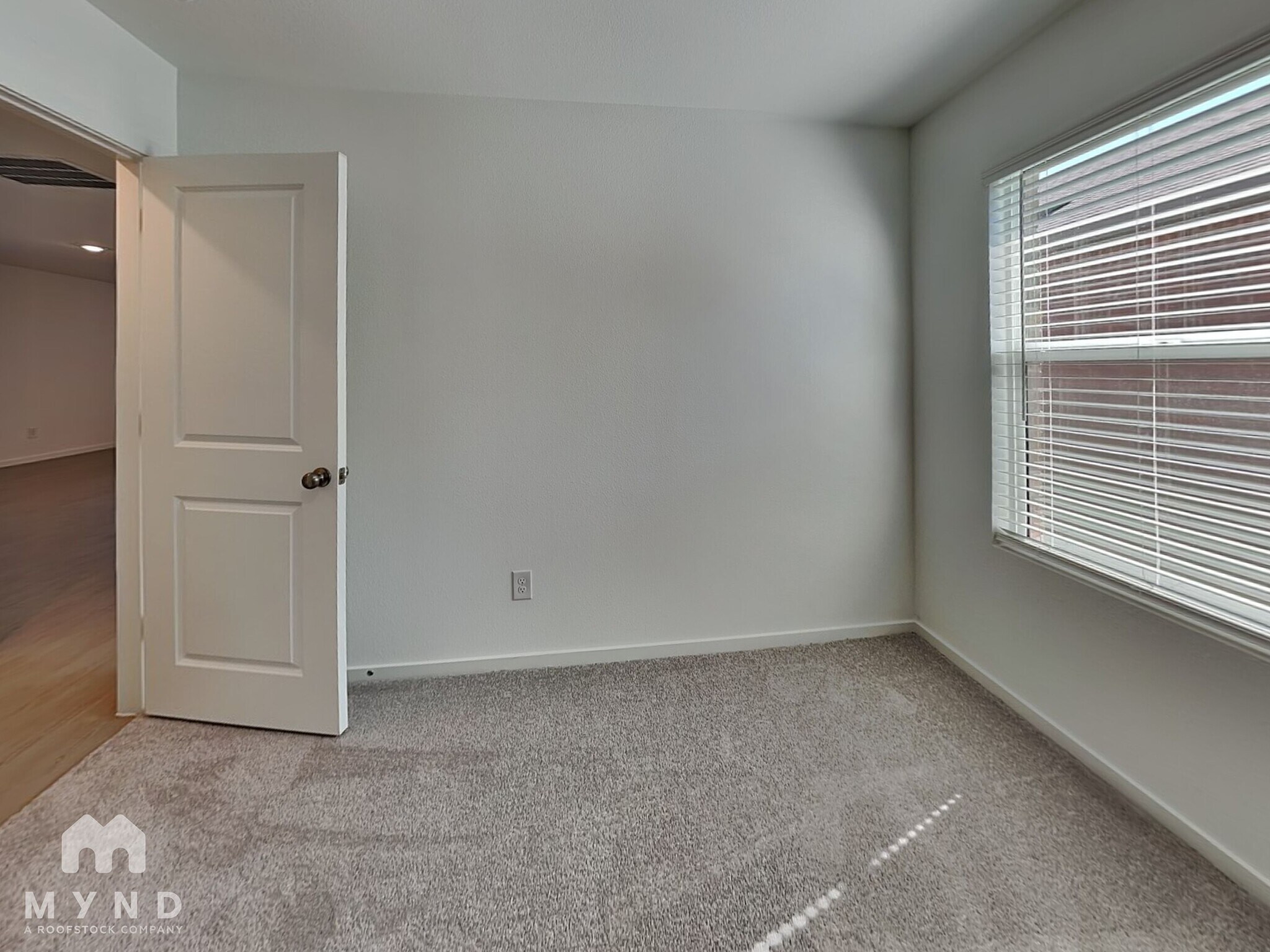 Building Photo - 2049 Belgian Dr