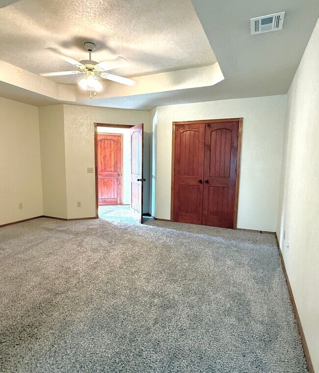 Building Photo - 3320-3322 Ridgecrest Cir