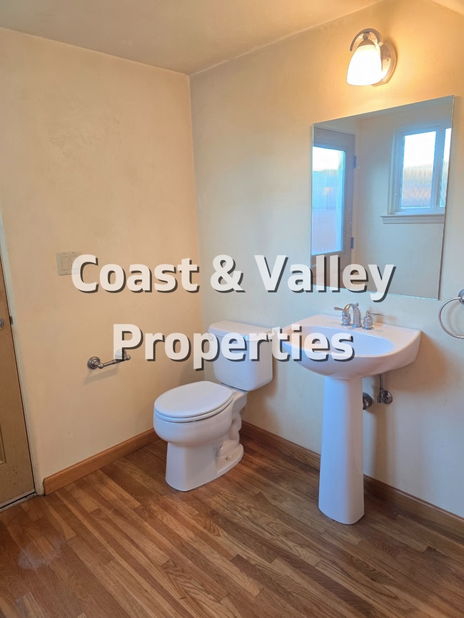 Building Photo - South Salinas Home for RENT!!!