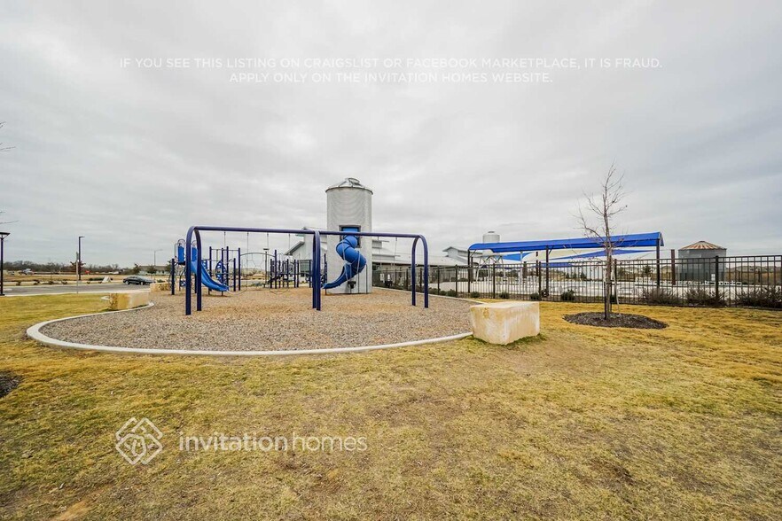 Building Photo - 14102 Silos Meadows