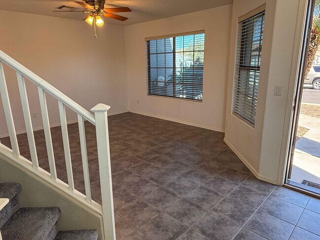 Building Photo - 3103 W Zachary Dr