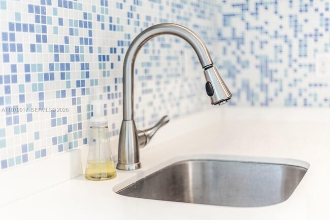 Building Photo - 53 NE 49th St