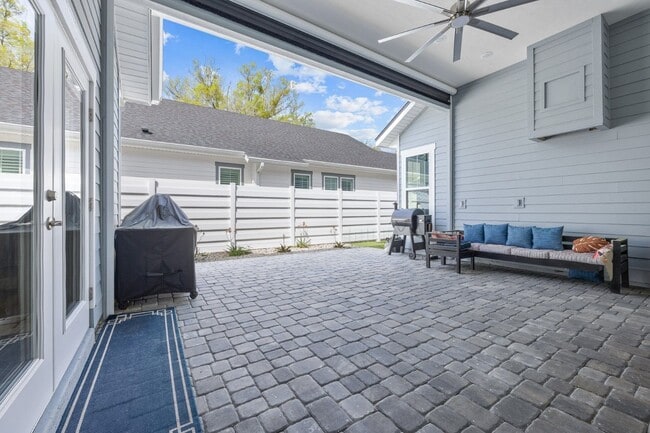 Building Photo - Beautiful Home in Town of Tioga