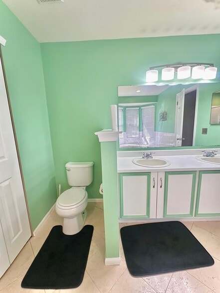 Building Photo - 9 Sawgrass Ct