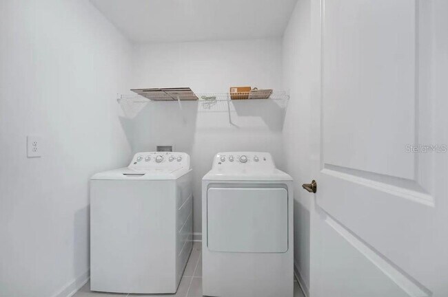 Building Photo - 9809 Introduction Wy