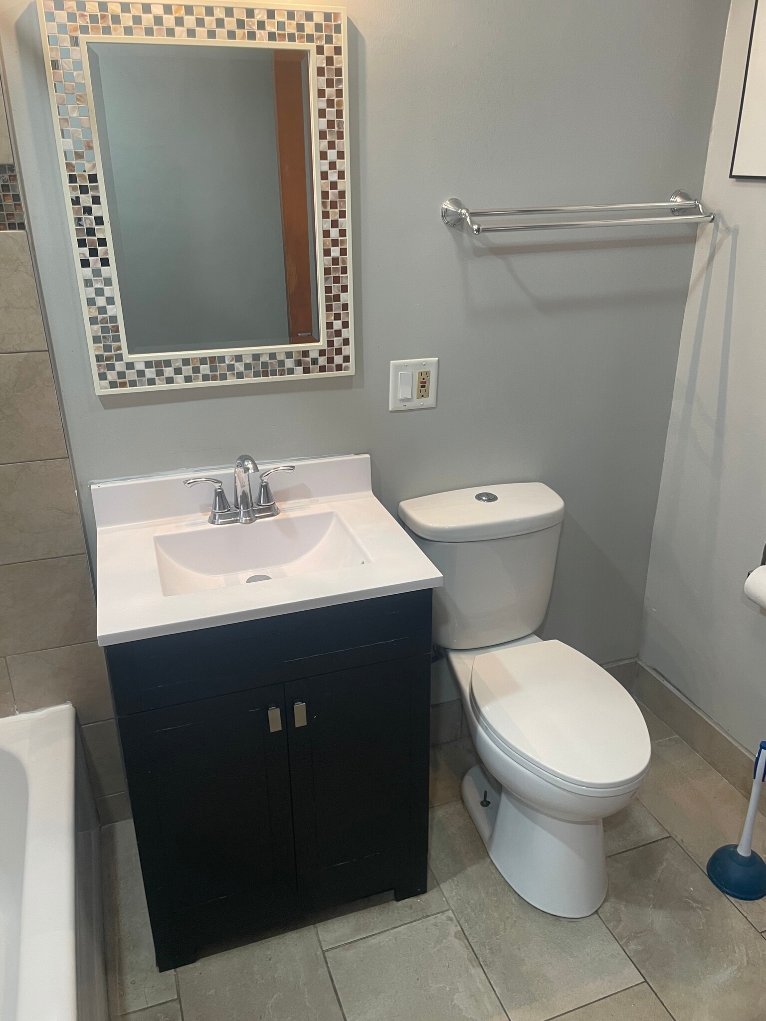 Building Photo - 7321 S Artesian Ave