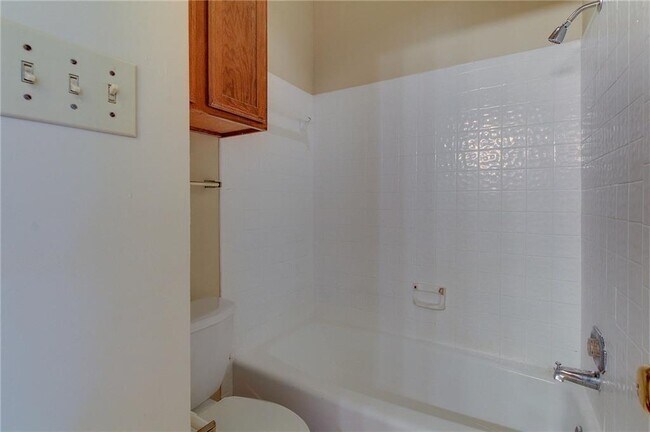 Building Photo - 2802 Nueces St