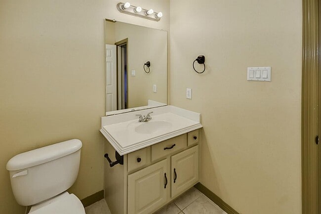 Building Photo - 1143 Sopris Dr