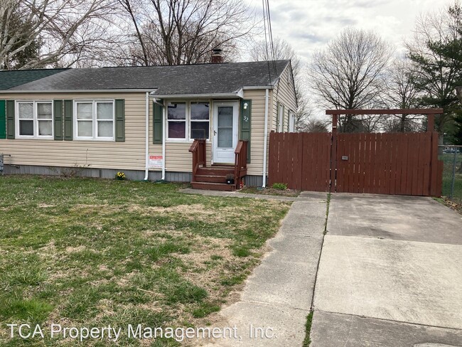 Primary Photo - 3 br, 1 bath House - 32 Liberty Street