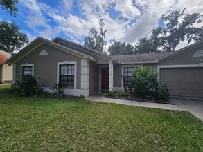 Building Photo - three bedroom 2 bath with garage