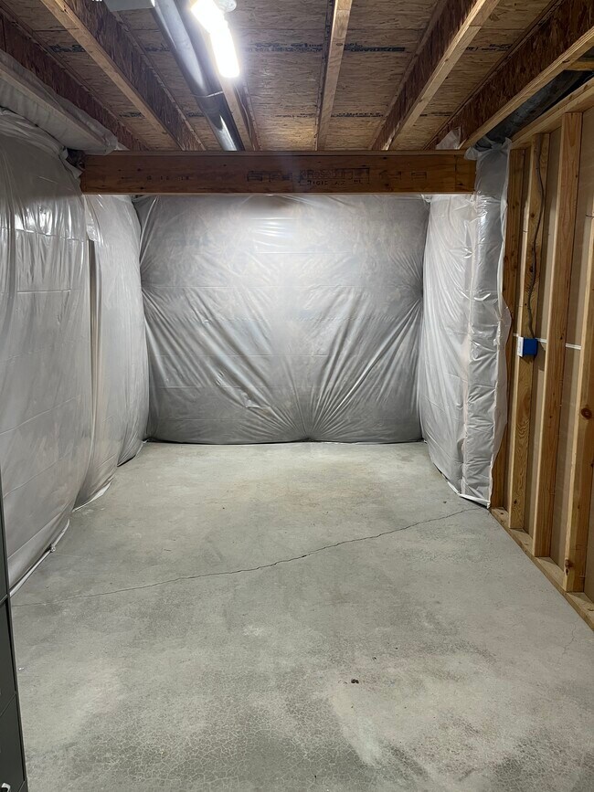 Storage Room - 564 W Sanford St