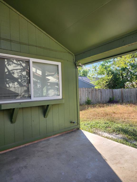 Building Photo - 12804 Copper Cliff Ave