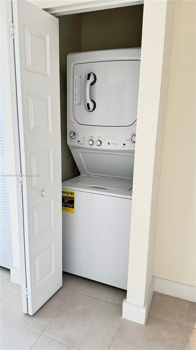 Building Photo - 8005 NW 104th Ave