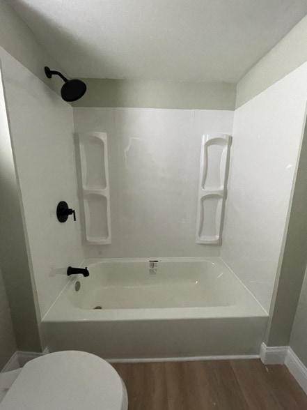 Building Photo - 4008 Heyward St