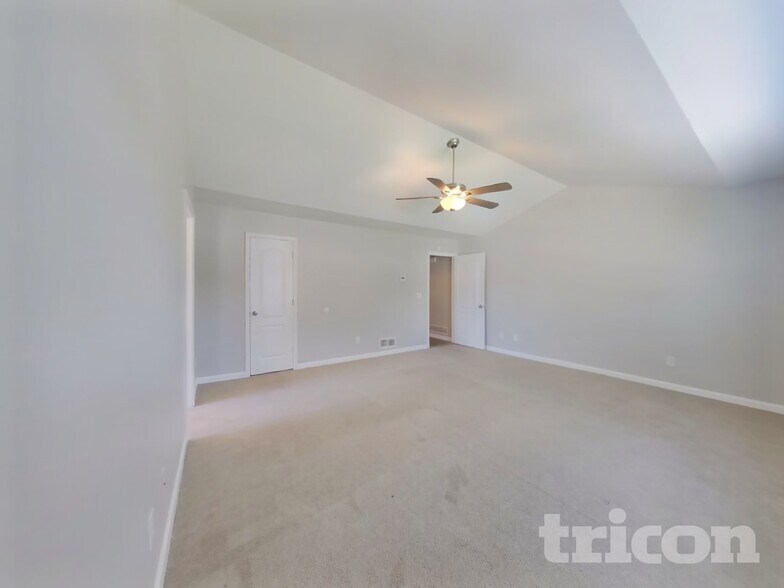 Building Photo - 38 Stonemont Ct