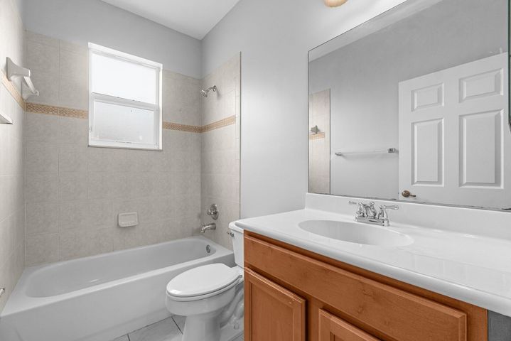 Building Photo - 4045 Key Lime Blvd
