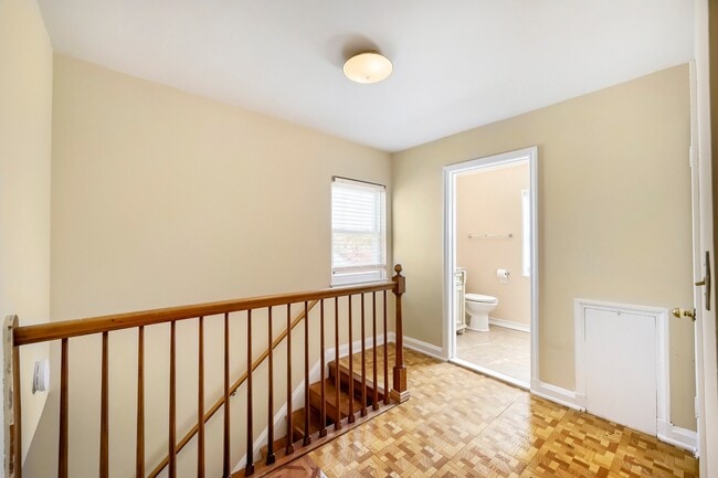 Building Photo - 6609 Fairdel Ave