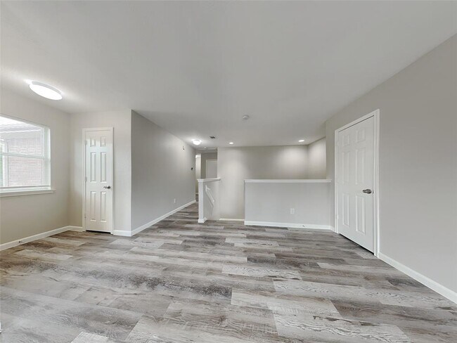 Building Photo - 9443 Black Tooth Way