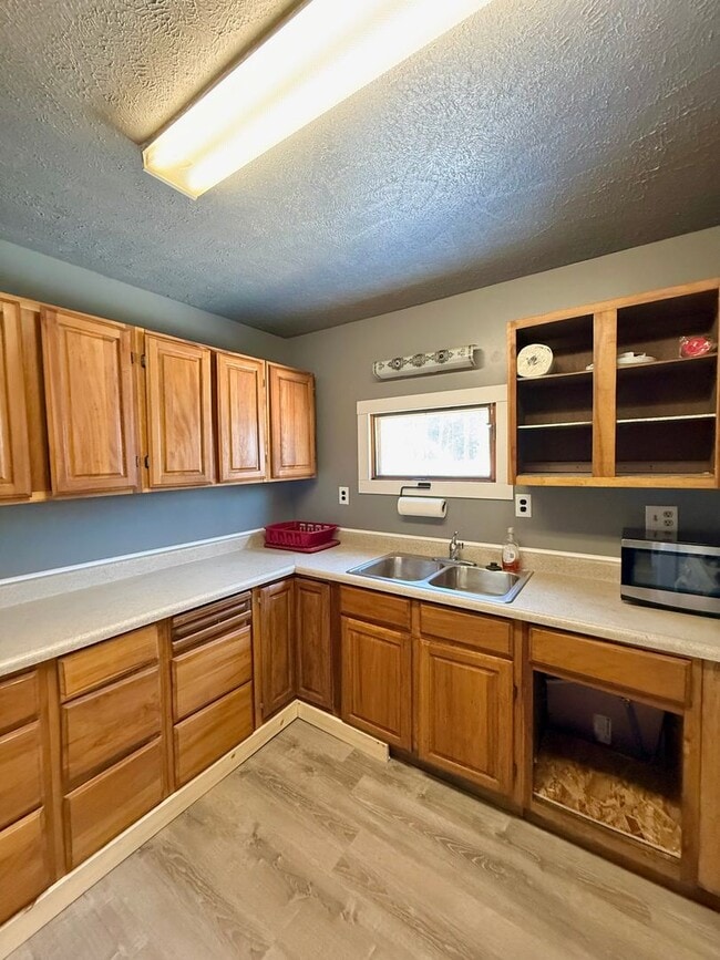 Building Photo - 34420 Thorpe Ct