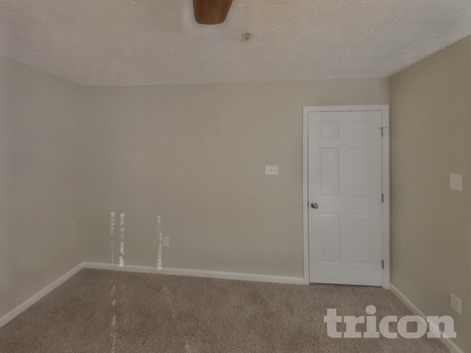 Building Photo - 9845 Bayline Cir