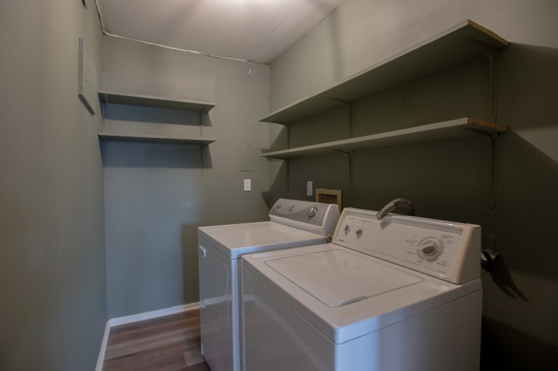 Building Photo - 1500 SW Clontarf St