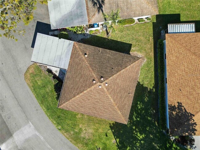 Building Photo - 5020 Live Oak Cir