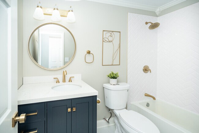 Building Photo - 2835 Rutland Cir