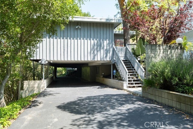 Building Photo - 3946 Alta Mesa Dr